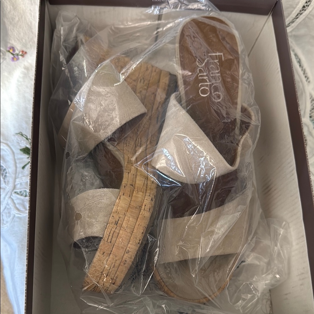 Franco Sarto Women's Cream Sandals